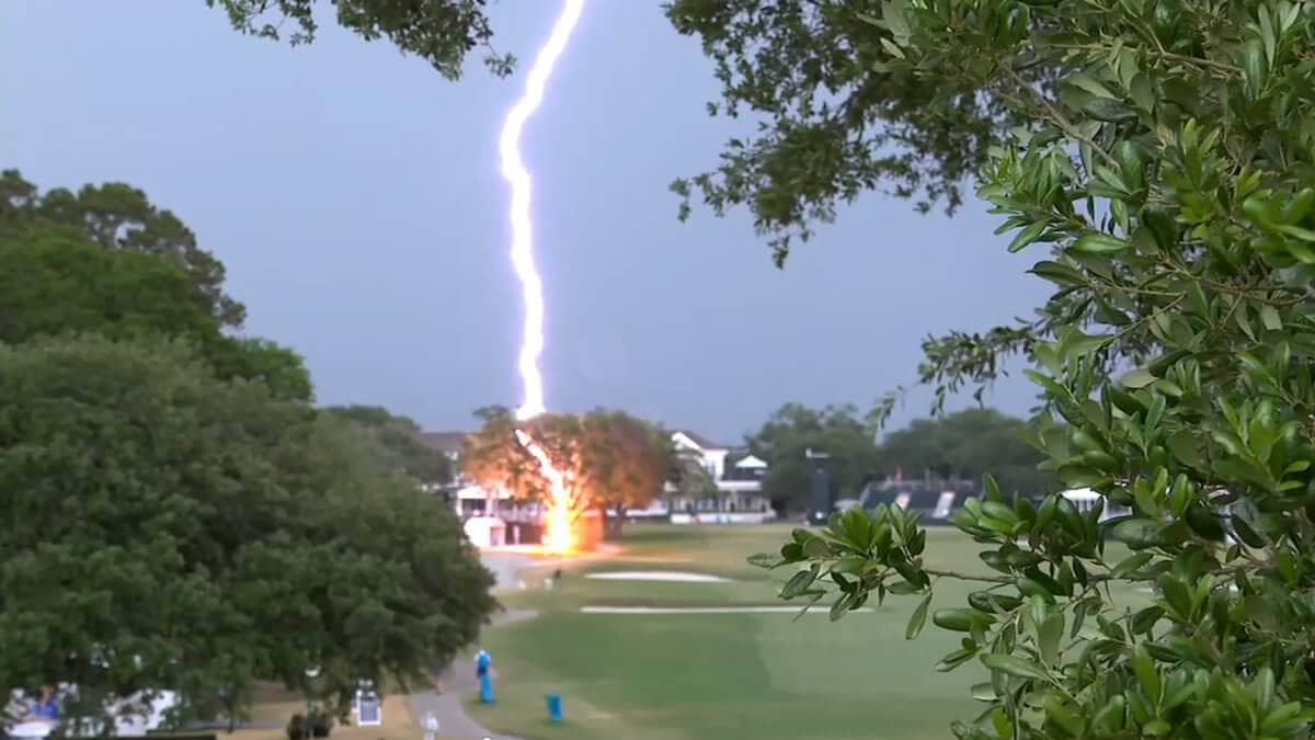 WATCH: Lightning Strikes Tree At U.S. Women’s Open