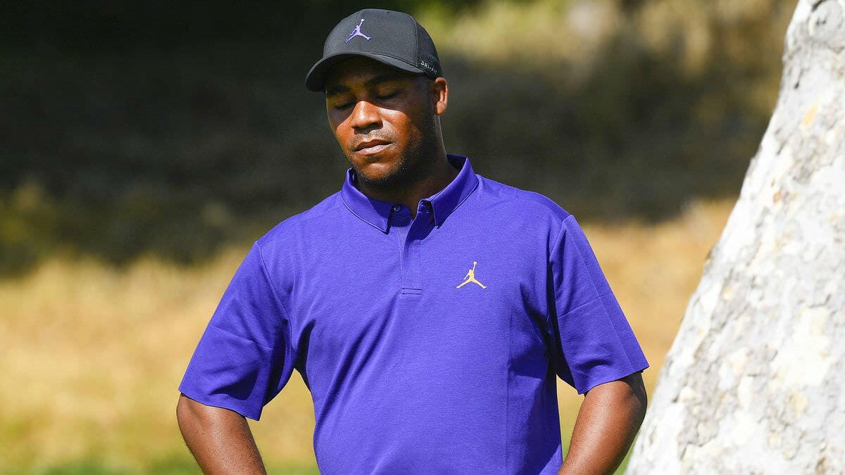 Harlod Varner III Tops Tee Shot But Nobody Saw It | Two Inches Short